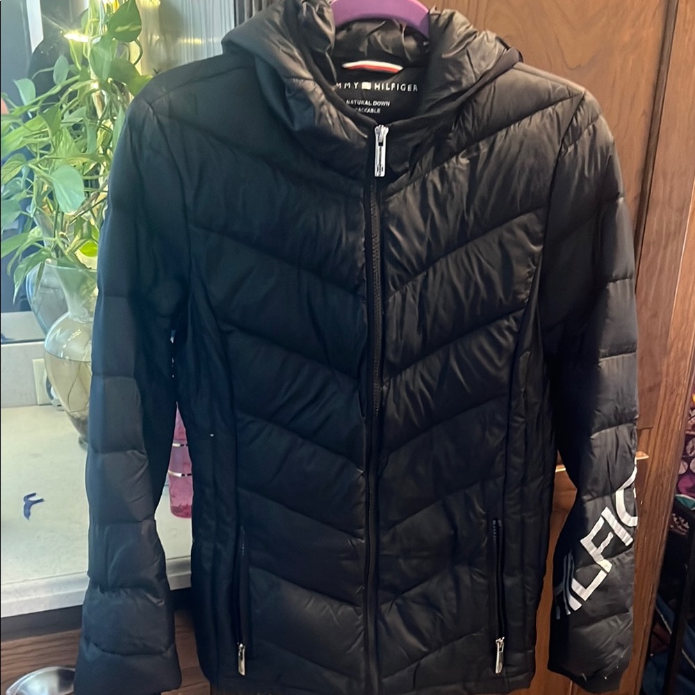 Tommy Hilfiger Black Puffer Jacket with Chevron Quilting
